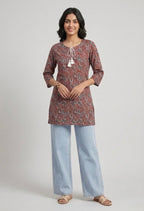 Maroon paisley kurta
