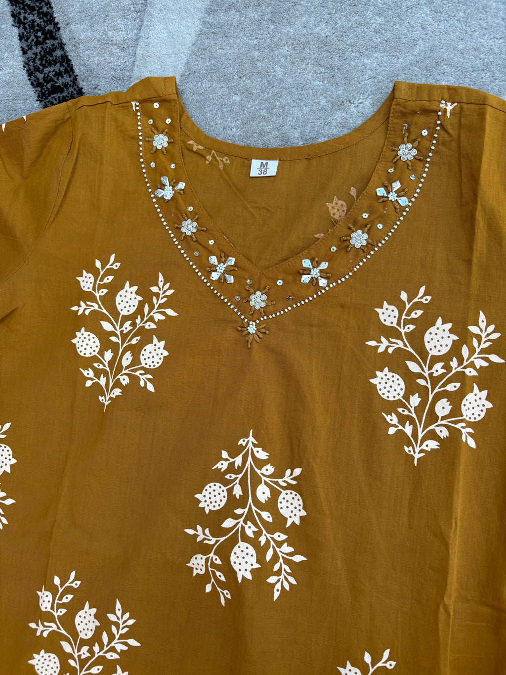 Golden mustard floral set