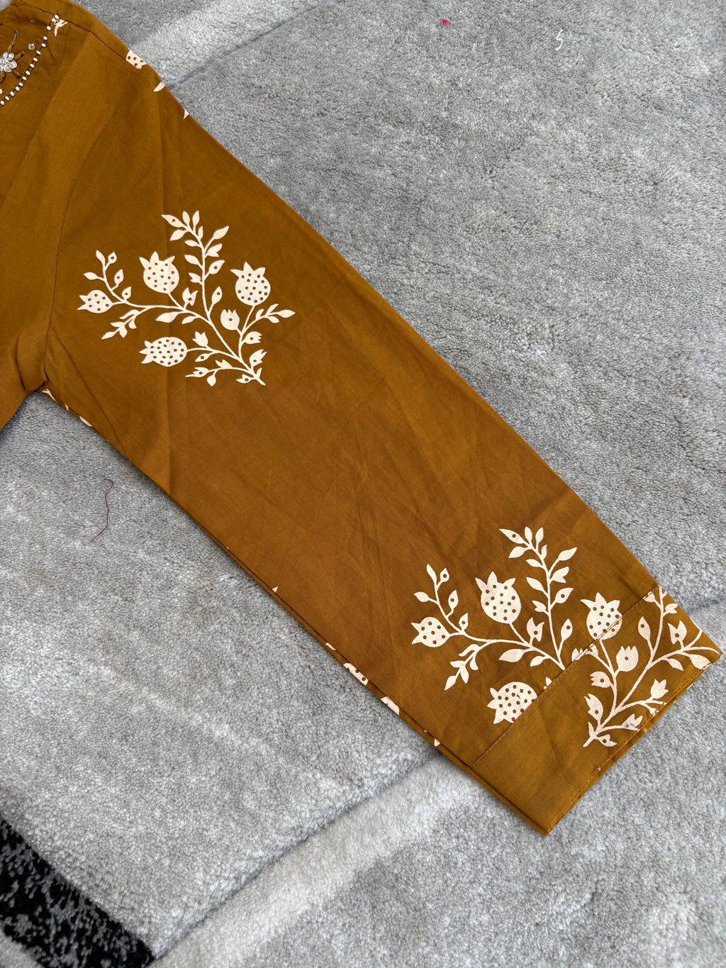 Golden mustard floral set