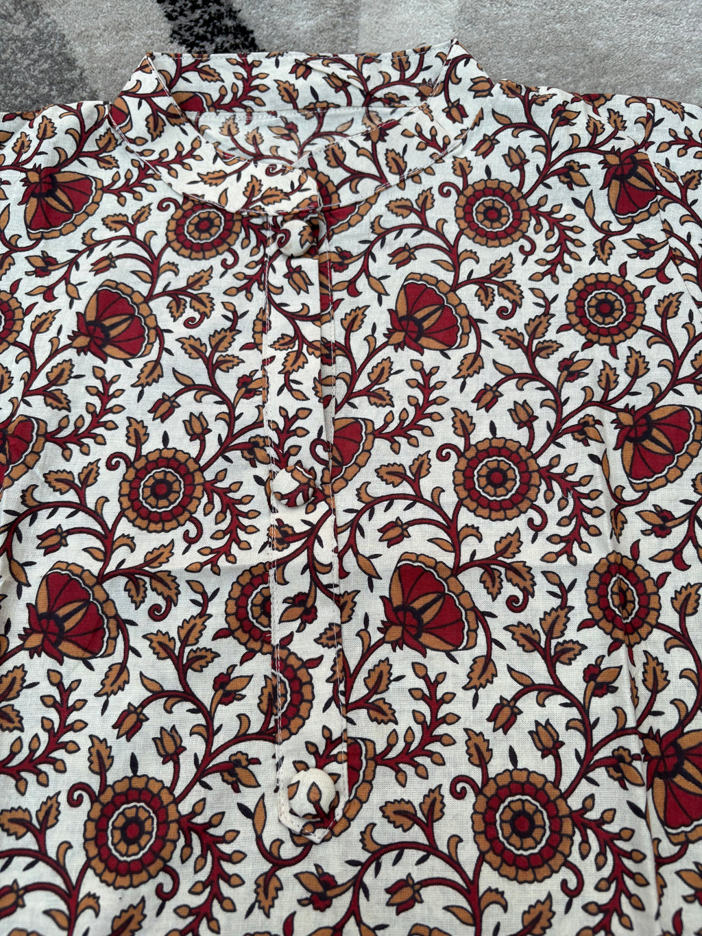 Cream floral vine short kurta