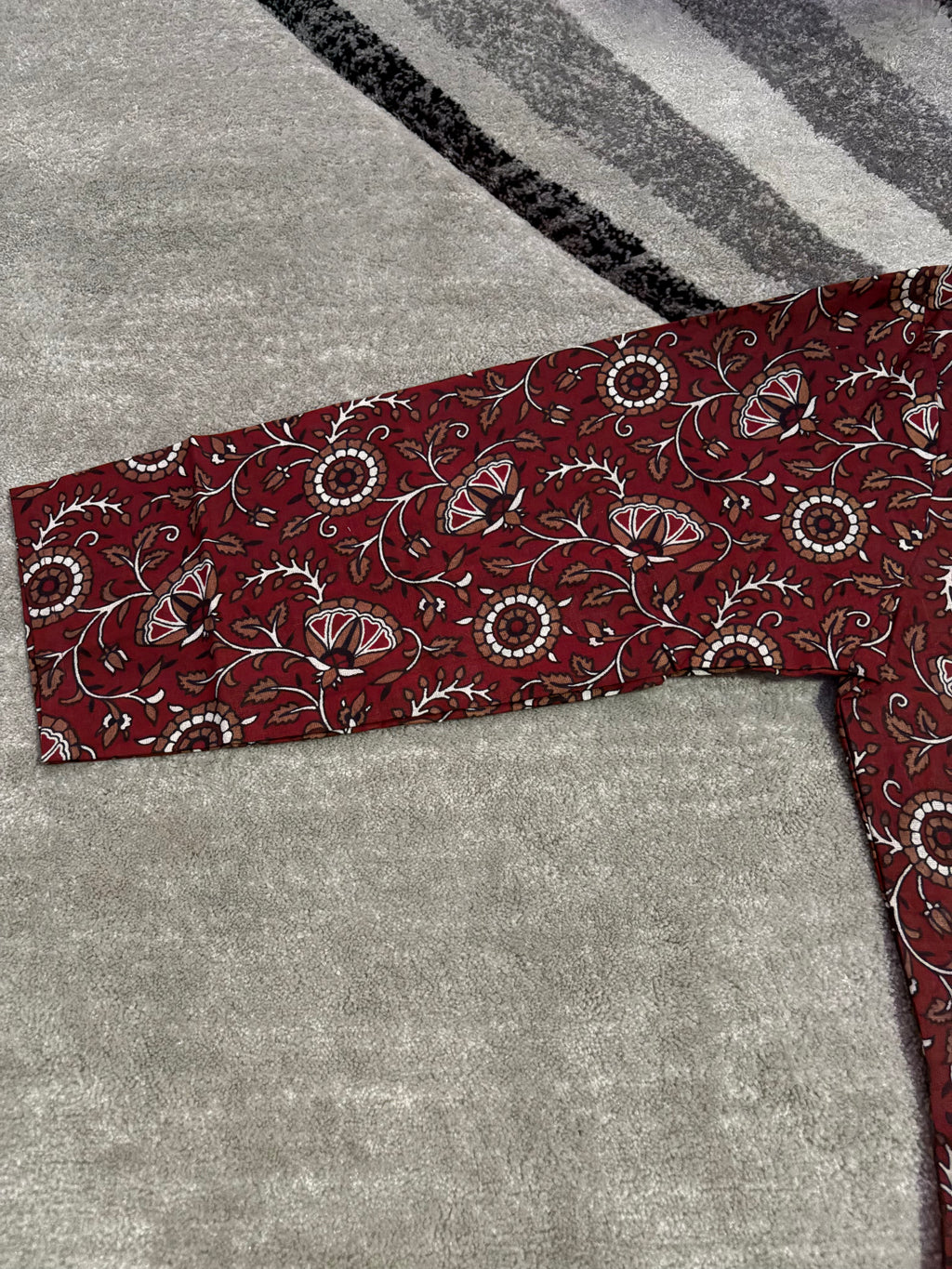 Deep crimson floral vine short kurta