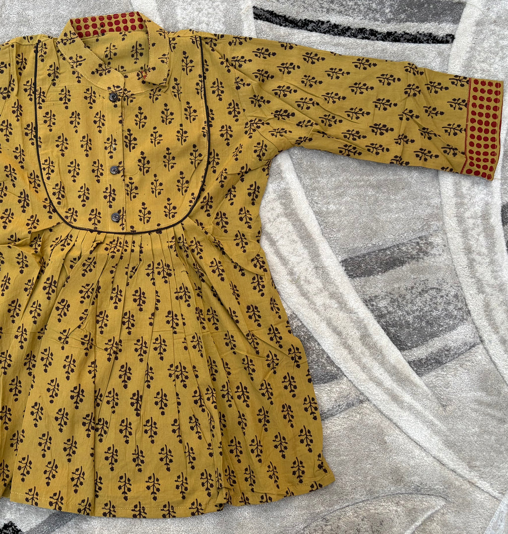 Mustard botanical pleated tunic